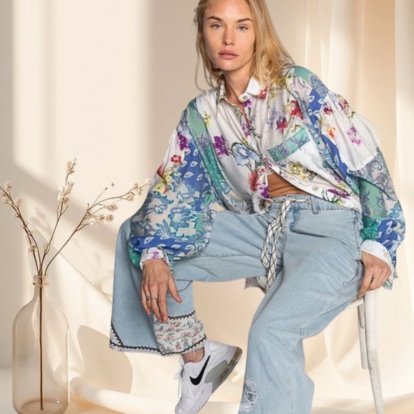 POL Floral Print Button Down Blouse Lightweight Oversized Bohemian Top - Picture 5 of 8